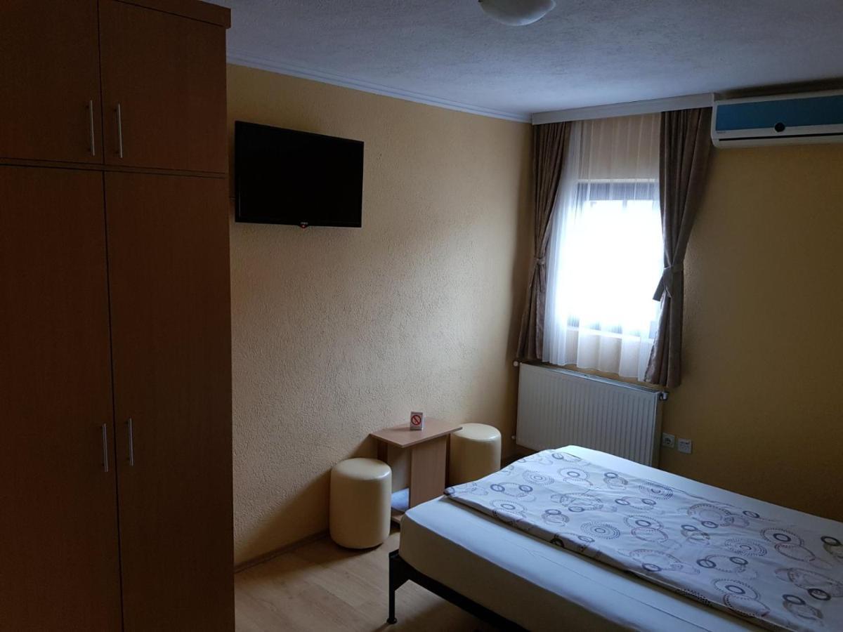 Etno Kuca Sa Konacistem Gocko Hotel Vrnjačka Banja Buitenkant foto