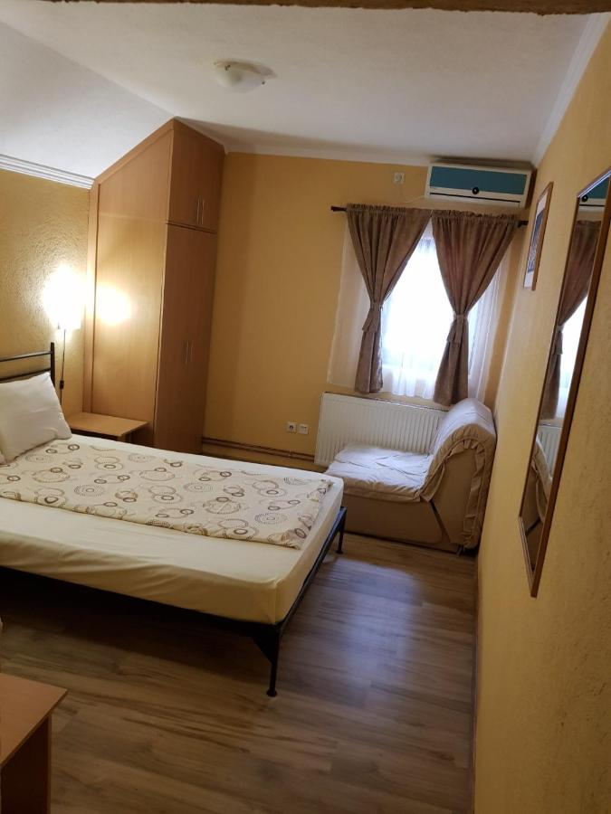 Etno Kuca Sa Konacistem Gocko Hotel Vrnjačka Banja Buitenkant foto